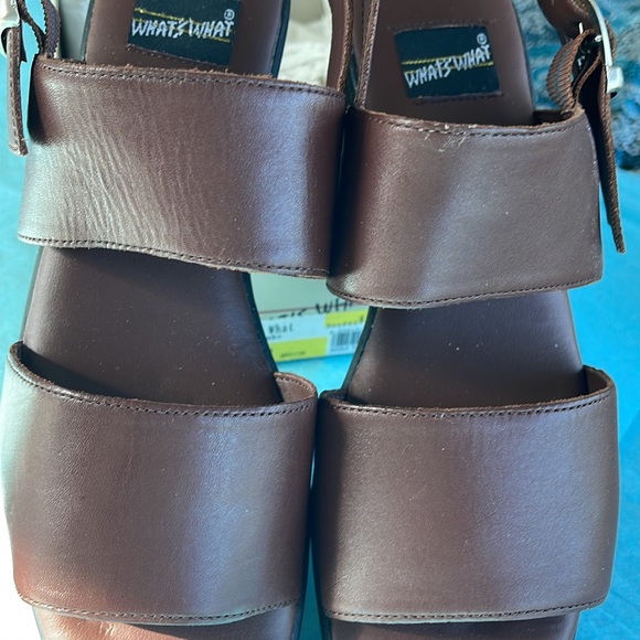 Adjustable leather shoes by What’s What. - Picture 3 of 9